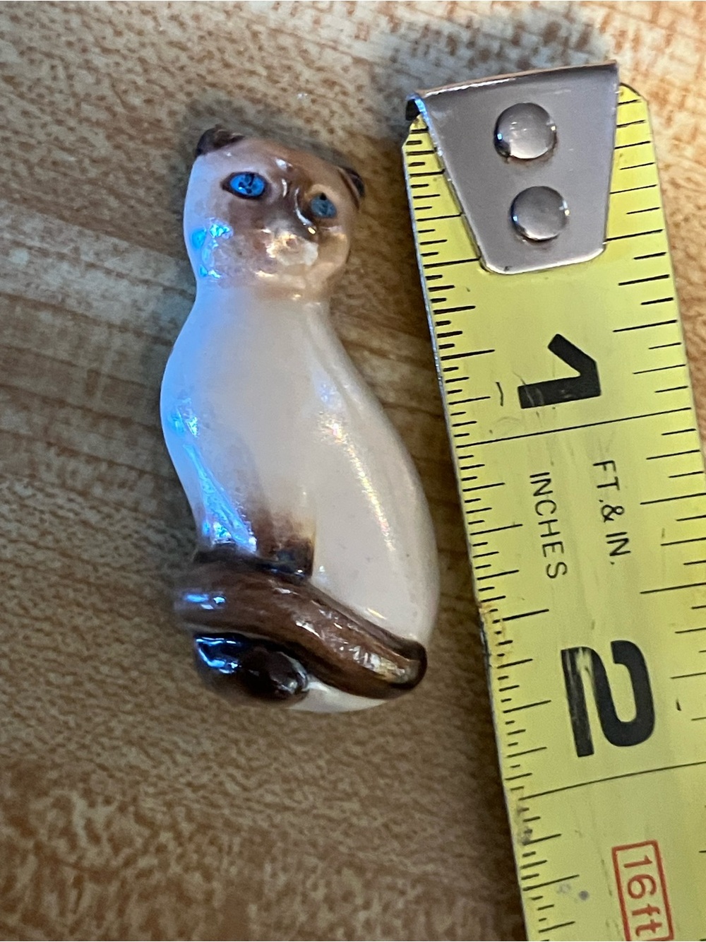 🌸Vintage Avon Porcelain Siamese Cat Brooch - Picture 4 of 4